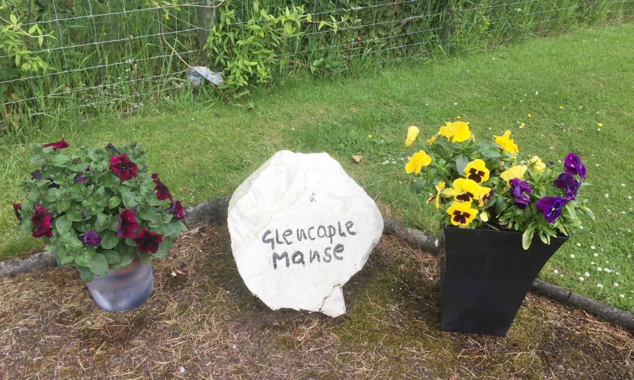 On Route 74 Cycle Route - Glencaple Manse, Crawford公寓 外观 照片